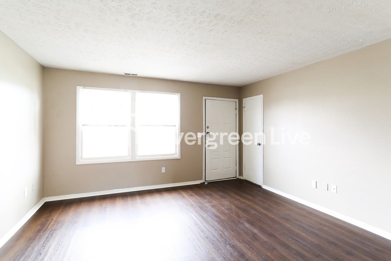2686 Moonlight Ln - Photo 3 of 15