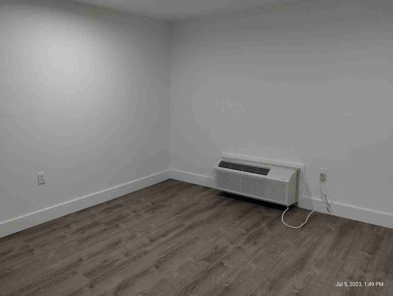 200 W Walnut St #4 - Photo 7 of 8