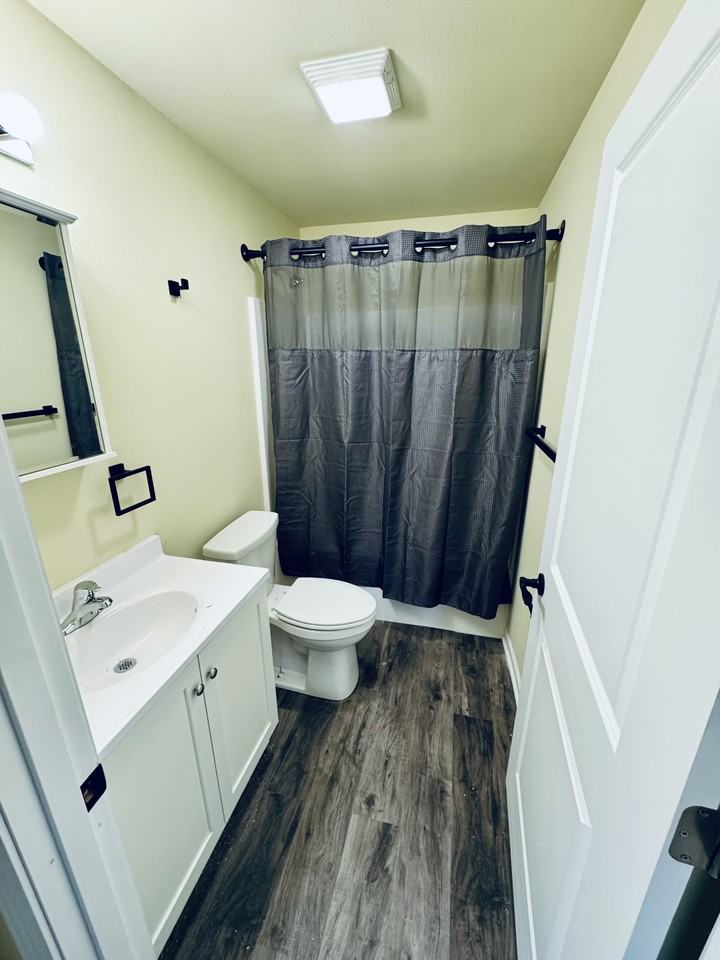 19 W 8th St #2 - Photo 3 of 6