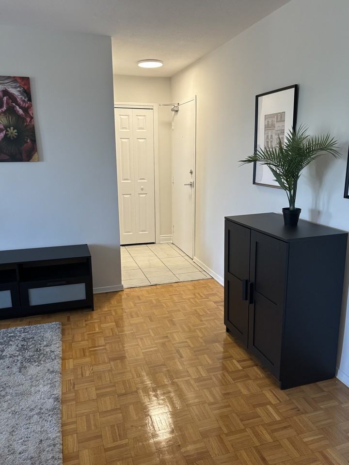 Mayfair Apartments - Photo 5 of 15