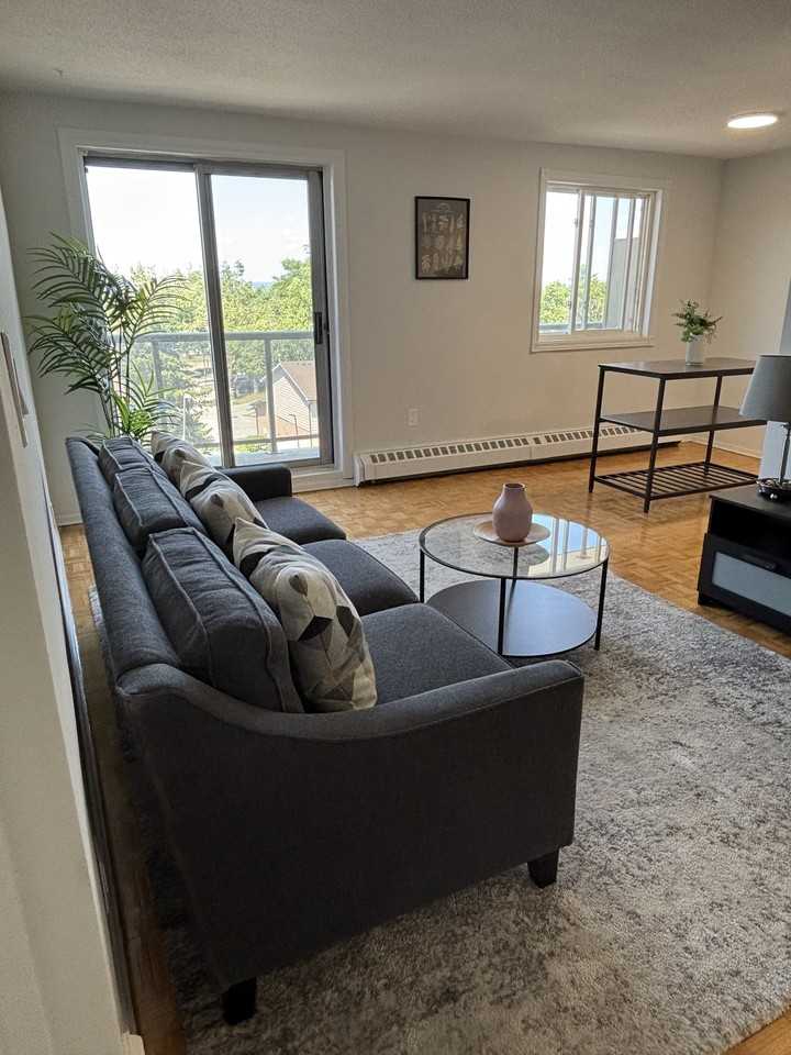 Mayfair Apartments - Photo 6 of 15