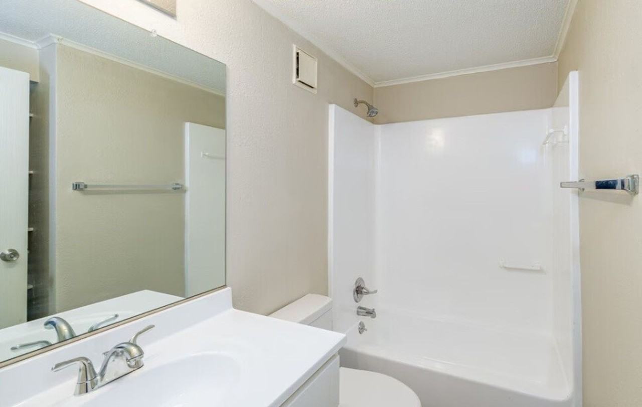 3237 Yancey LLC. - Photo 5 of 31