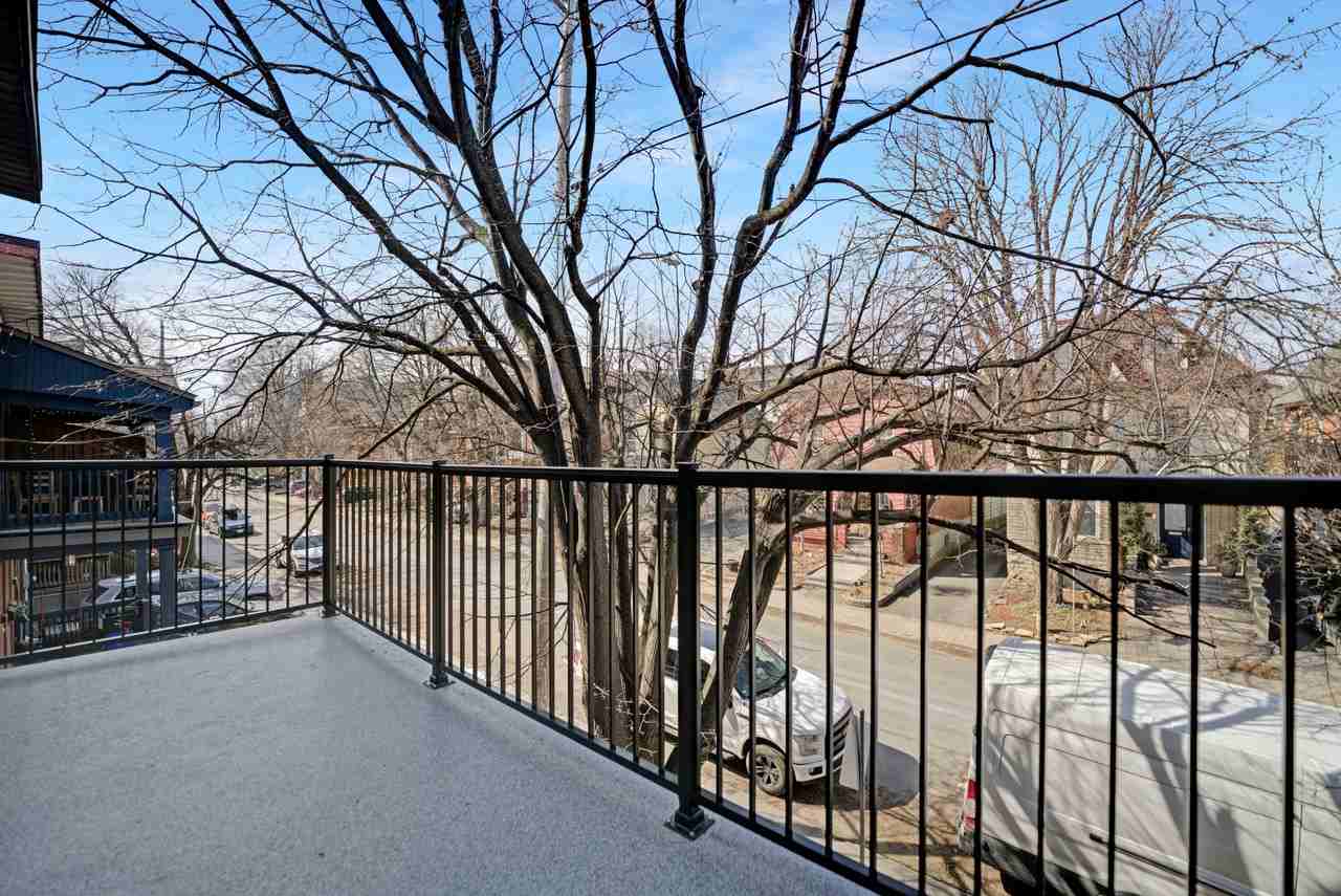 286 Arlington Ave - Photo 4 of 36