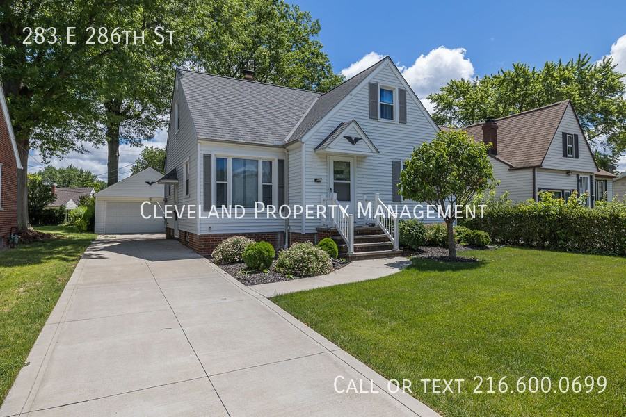 283 E 286th St - Photo 2 of 26