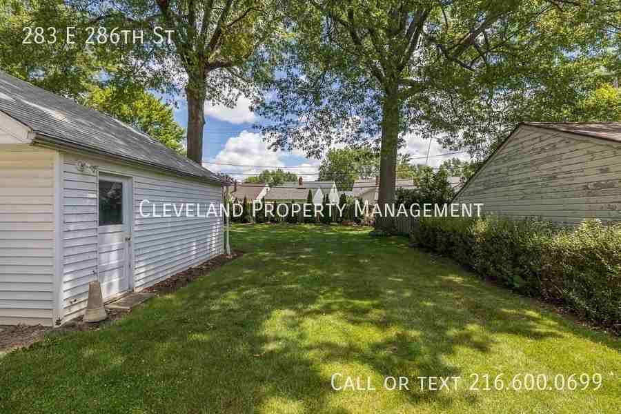 283 E 286th St - Photo 6 of 26