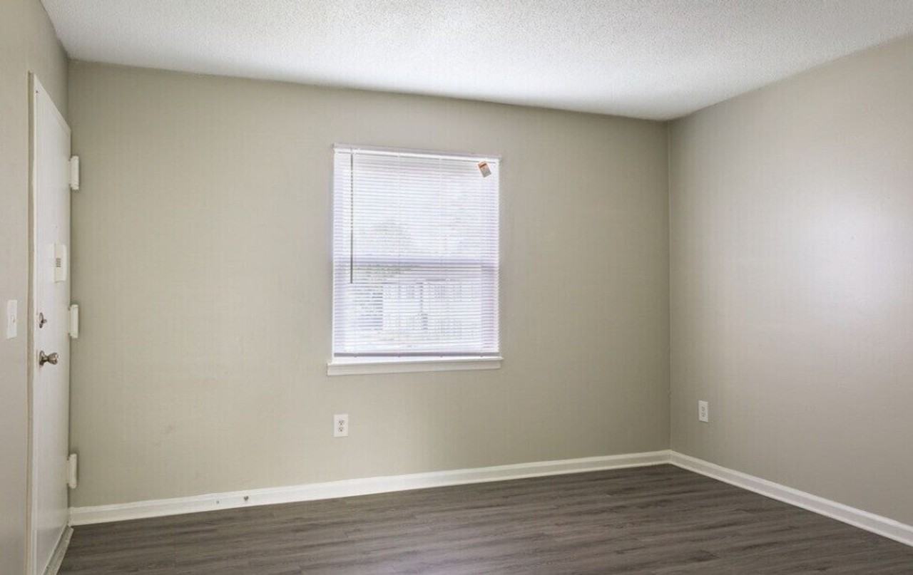 Fairview Lex Acquisition, LLC. - Photo 4 of 30