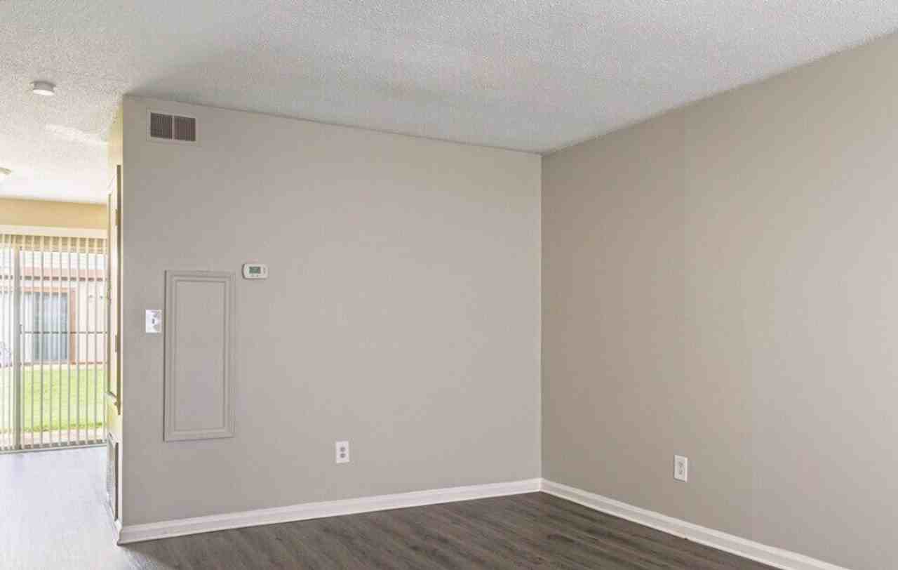 Fairview Lex Acquisition, LLC. - Photo 5 of 31