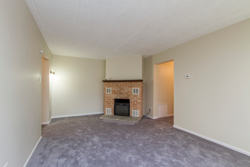 300 Washington Pl #320 - Photo 2 of 13