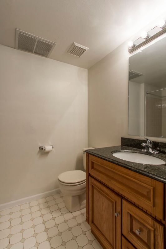 300 Washington Pl #320 - Photo 4 of 13