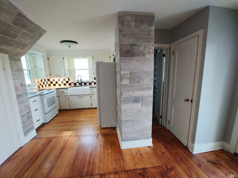 117 N Middlesex Rd - Photo 4 of 28