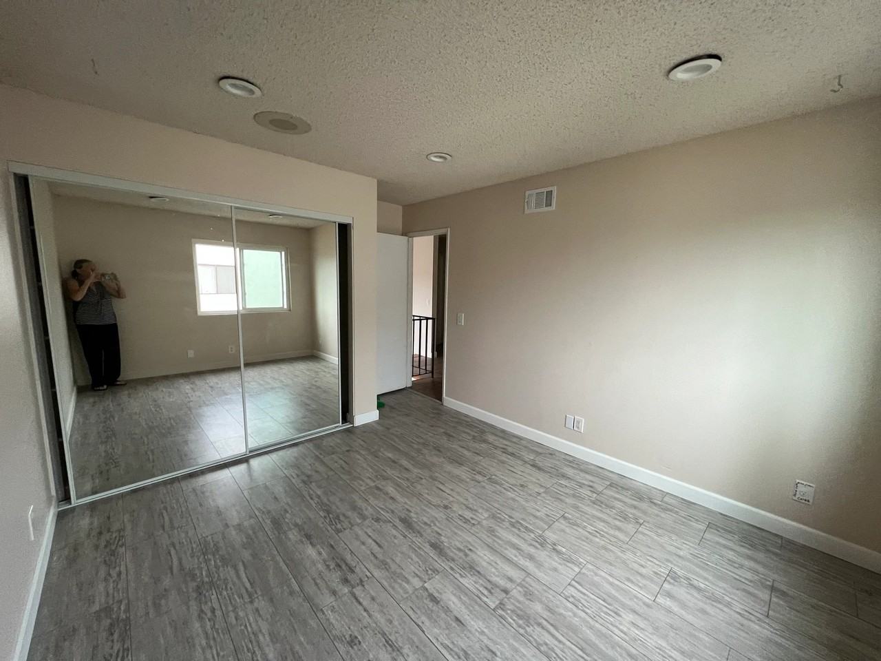 2825 Brandeis Dr - Photo 3 of 20