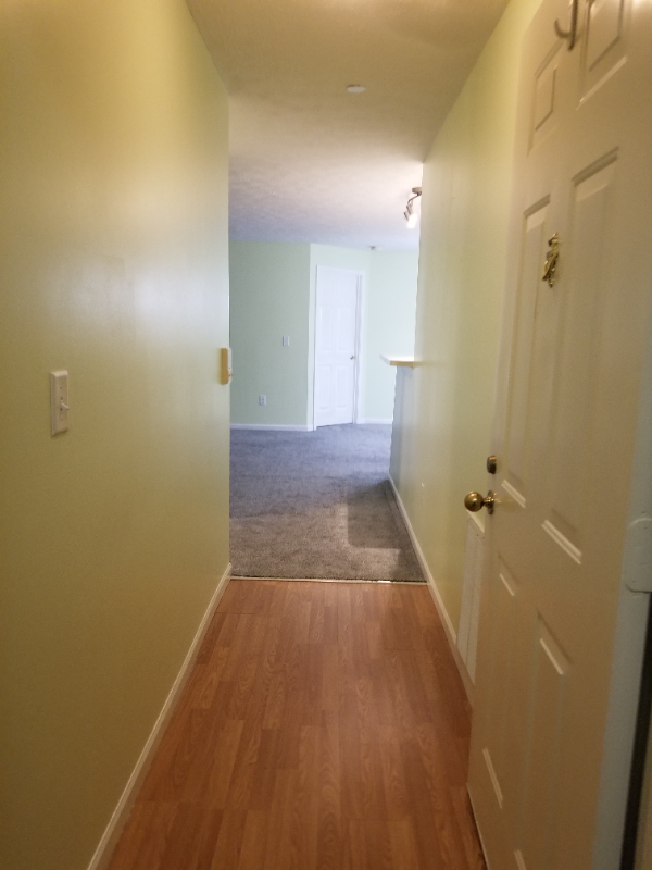 400 Lakeview Dr #5 - Photo 5 of 28