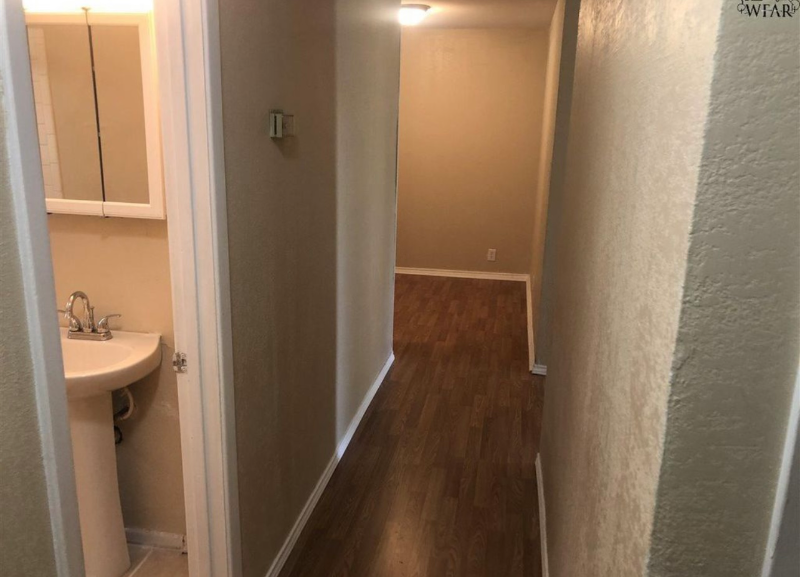 1442 Deville St - Photo 7 of 14