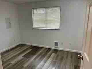 1511 4th St - Photo 5 of 12