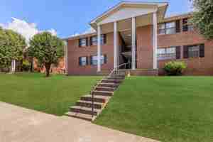 featured image of 103 S Ridge Dr
