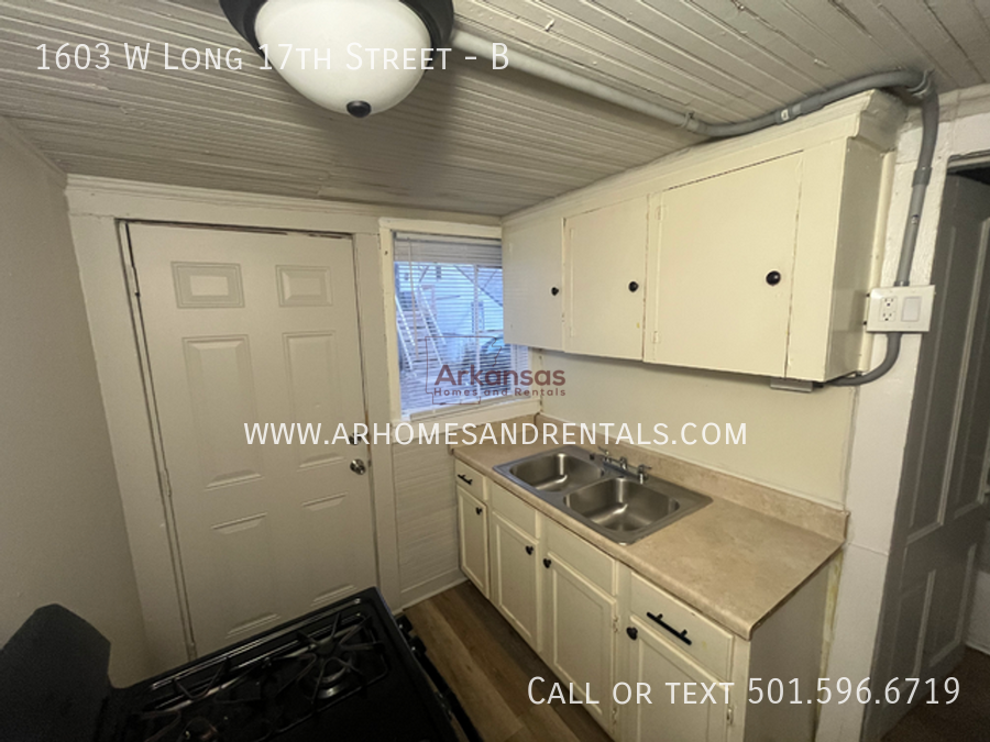 1603 W Long 17th St #B - Photo 3 of 9