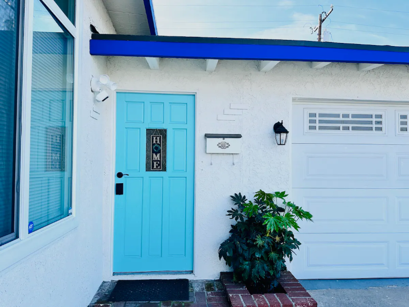 915 N Holly St - Photo 4 of 21