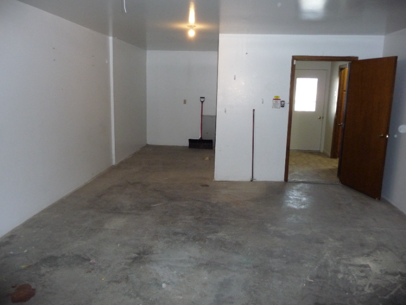 1303 Mountain View St - Photo 3 of 18