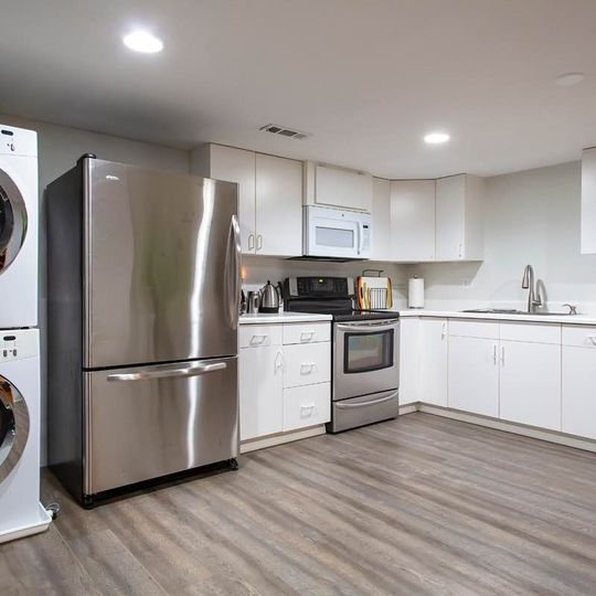 4700 Hillcrest Rd - Photo 4 of 7