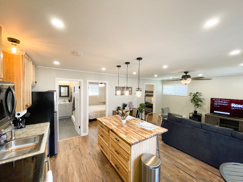 1845 Portland St #2 - Photo 5 of 14