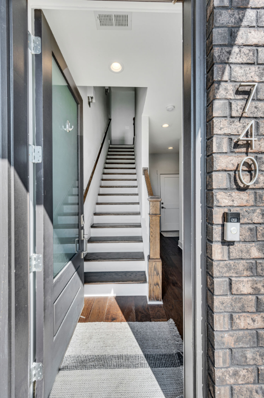 740 Inspiration Blvd - Photo 5 of 50