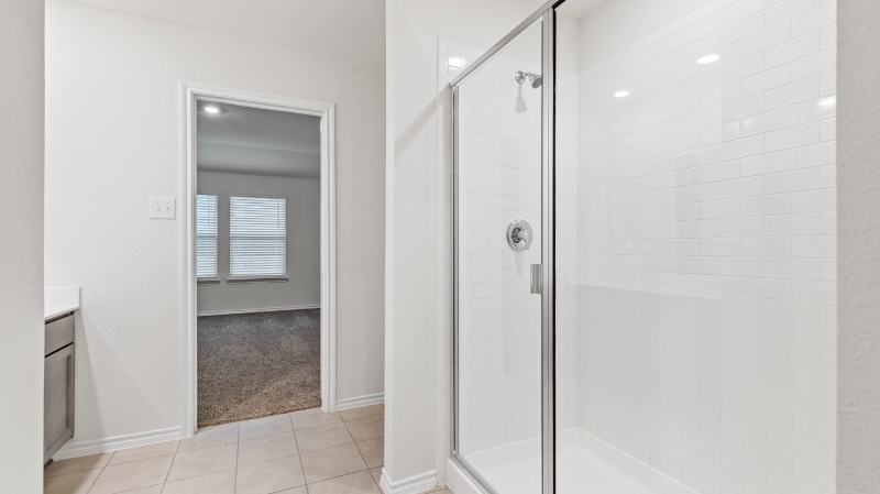 2717 Phelps Dr - Photo 7 of 13