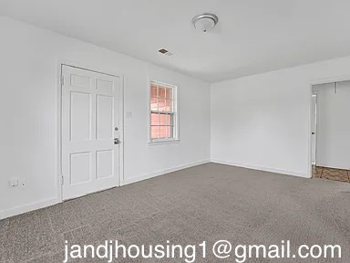 2673 Enterprise Ave - Photo 4 of 19