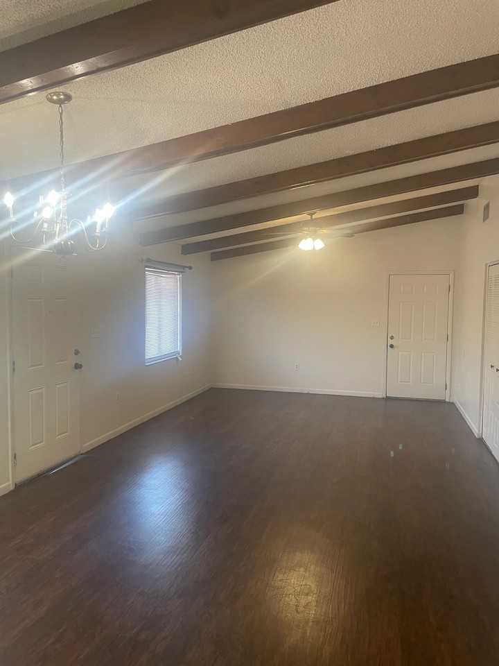 5617 Cherry Wood Cir - Photo 4 of 11