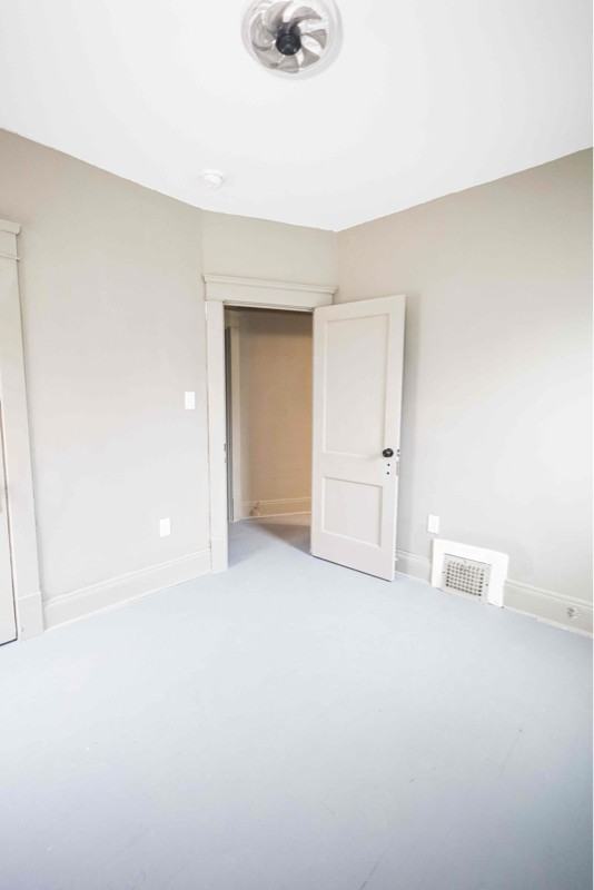 13402 Caine Ave - Photo 5 of 12