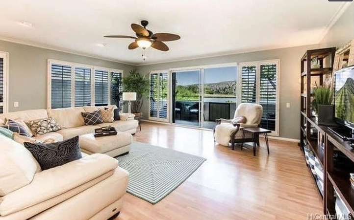 207 Kawaihae St #B6 - Photo 4 of 24