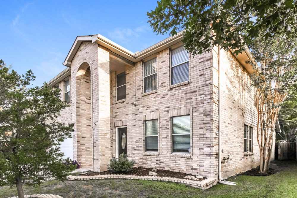 2033 Shawnee Trl - Photo 4 of 17