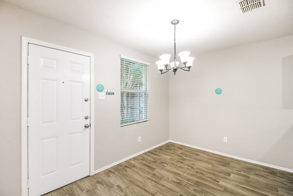 2033 Shawnee Trl - Photo 7 of 17