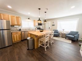 featured image of 2221 Madison St #3