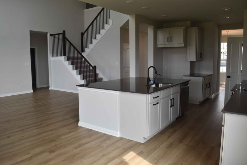 201 Chickasaw Ln - Photo 2 of 12