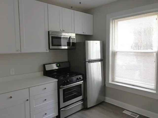 1931 W Summerdale Ave #1931-1 - Photo 5 of 7