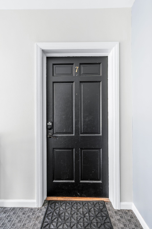 1112 Clifton Ln #7 - Photo 6 of 40