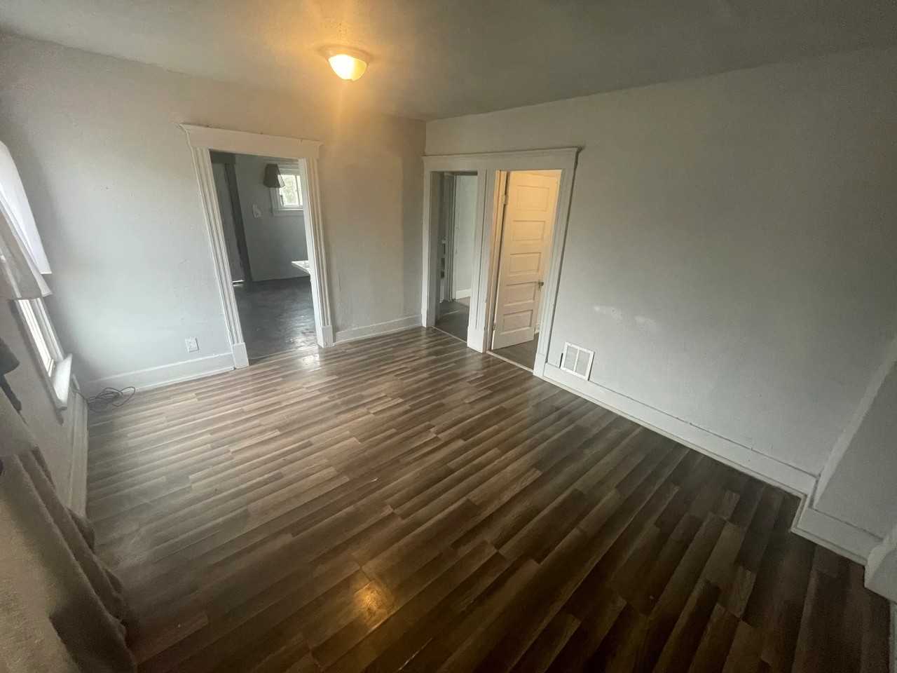 1636 Milburn Ave - Photo 2 of 7