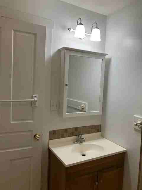 308 N Front St #B - Photo 3 of 10