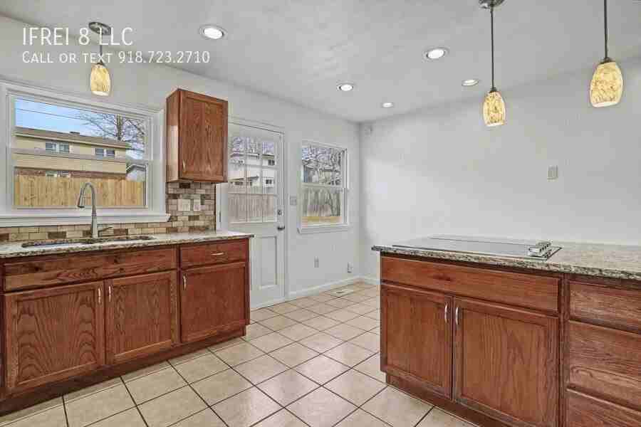 3802 S Allegheny Ave - Photo 6 of 29