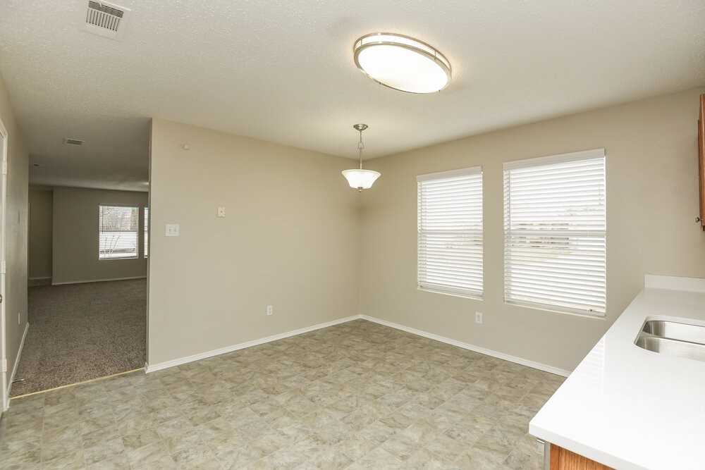 5312 Newcastle Ln - Photo 7 of 16