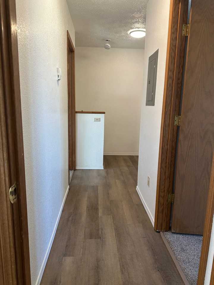 2301 E 68th Ave #B - Photo 4 of 11