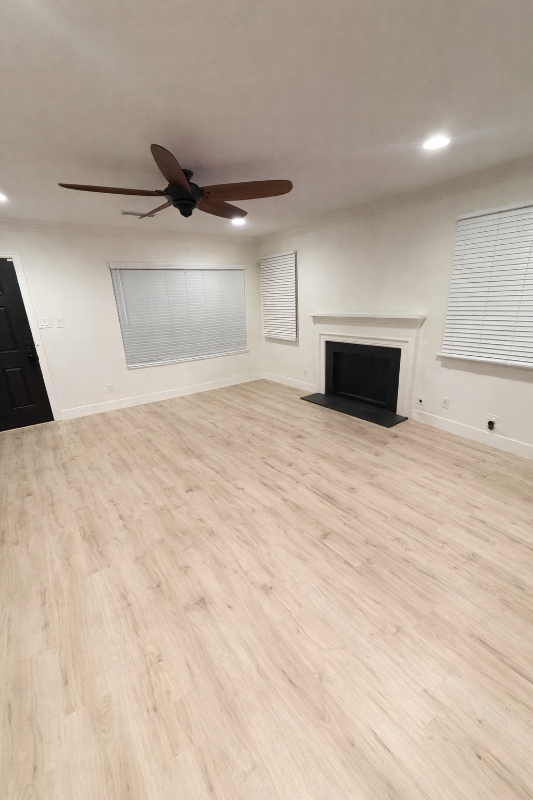 442 E 44th Cir #442 - Photo 5 of 25