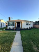 featured image of 442 E 44th Cir #442