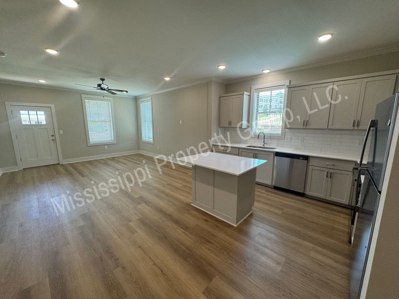 1205 Pleasant Drive - Photo 4 of 6