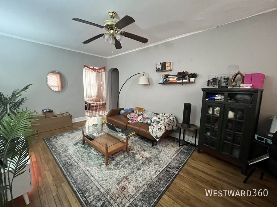 1626 W Sherwin Ave #1S - Photo 2 of 17