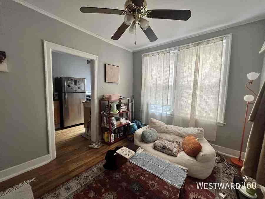 1626 W Sherwin Ave #1S - Photo 6 of 17