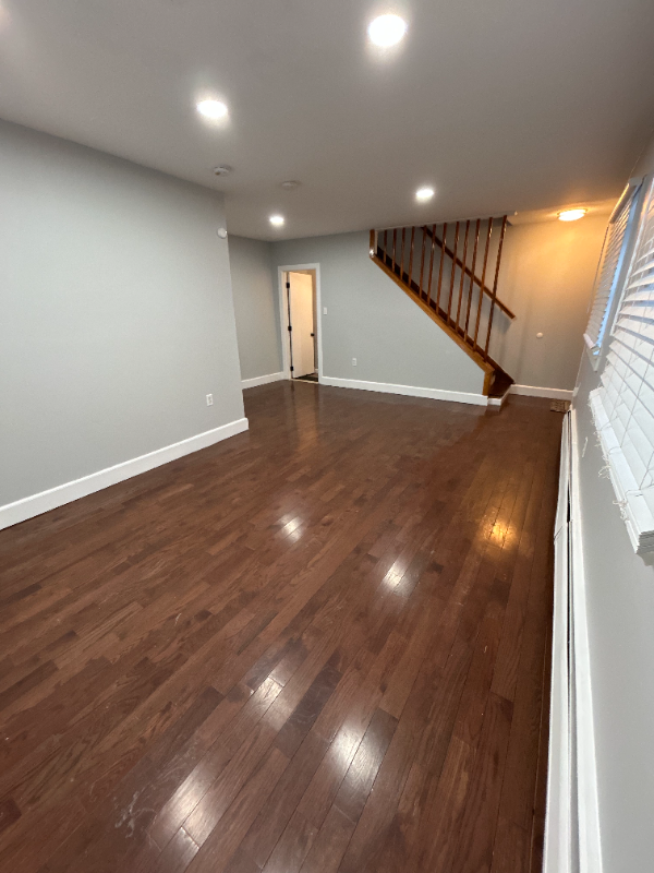 115 Grant Ave - Photo 3 of 20