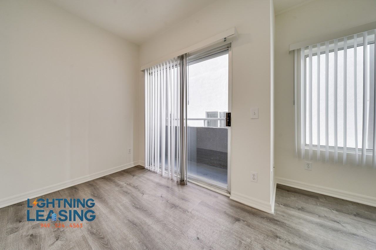10205 Samoa Ave #104 - Photo 3 of 17