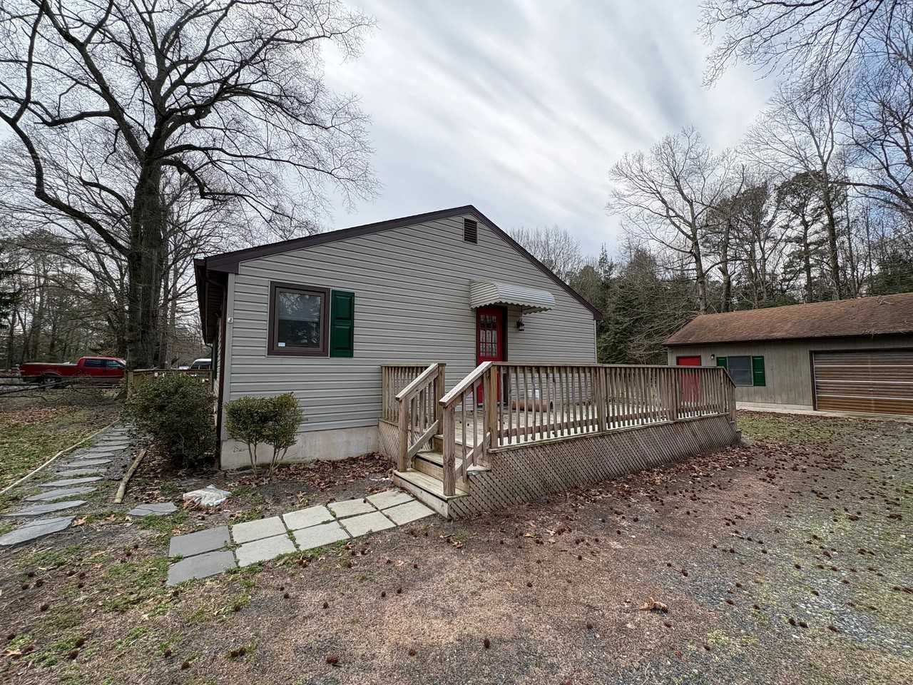 36466 Tina Avenue - Photo 3 of 16