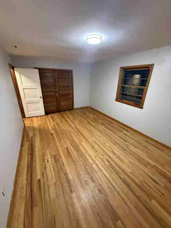 402 Cumberland Ave - Photo 2 of 10